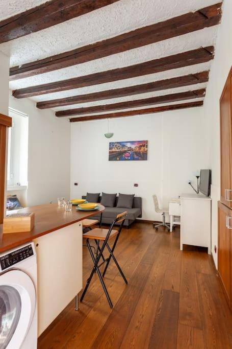 Bomboniera Nel Cuore Di Milano Navigli Extérieur photo